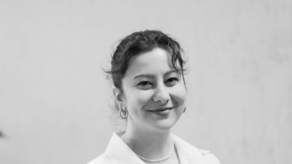 Portretfoto van Deniz Kurt