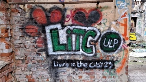 Graffiti op een muur