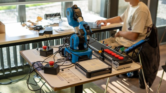 Apparaten in de BUas AI Makerspace