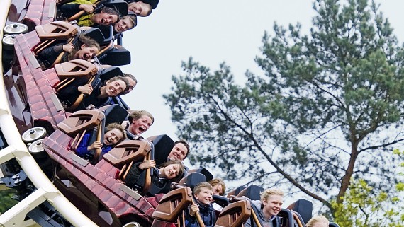 Attractie in een pretpark, een voorbeeld van hoe mensen vrije tijd beleven