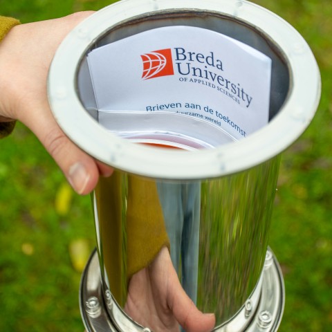 Een tijdcapsule met brieven voor de toekomst