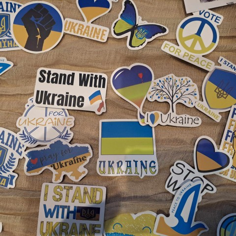Stickers over steun voor Oekraïne