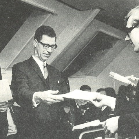 De eerste studenten van BUas krijgen hun diploma uitgereikt