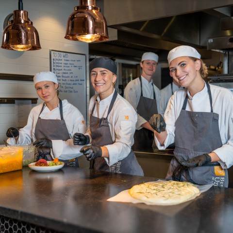 Studenten van Sibelicious aan het werk