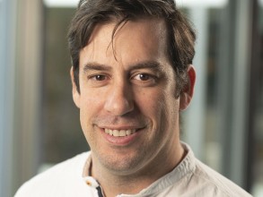 Portretfoto van Carlos Santos