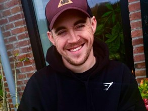 Portretfoto van Joey Relouw