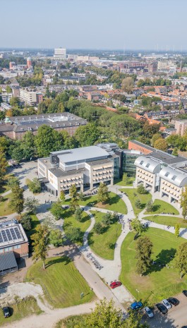 De BUas campus gezien vanuit de lucht