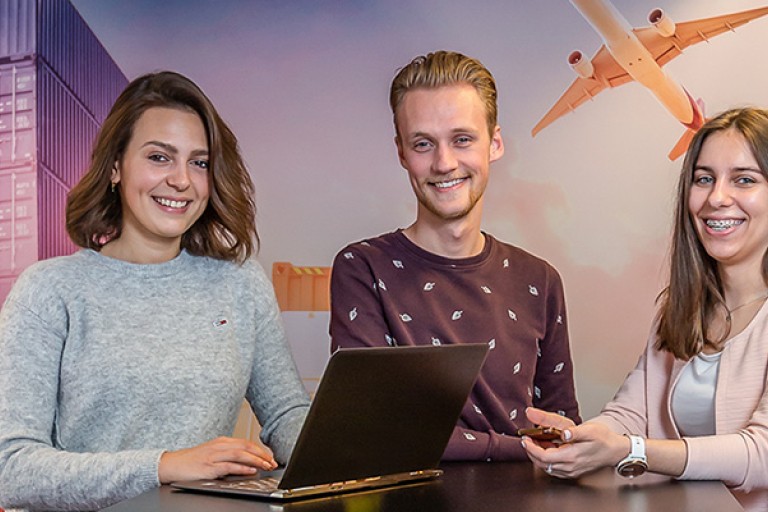 Studenten van onze hbo-opleiding logistiek