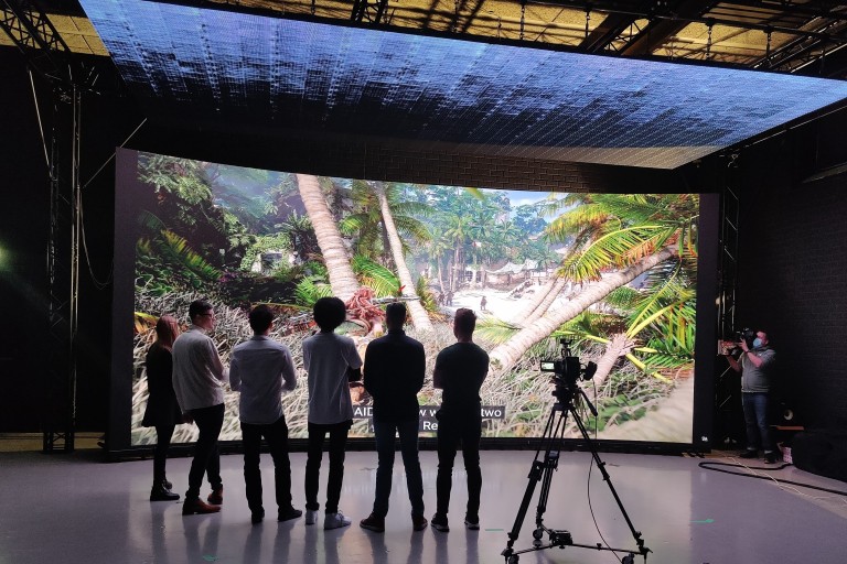 Mensen staan voor de BUas XR stage