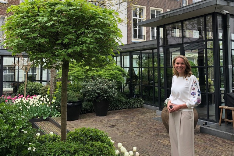 Portretfoto van Yvonne Kool