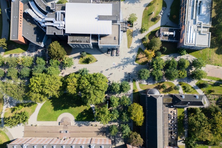 BUas campus van bovenaf met drone gefotografeerd