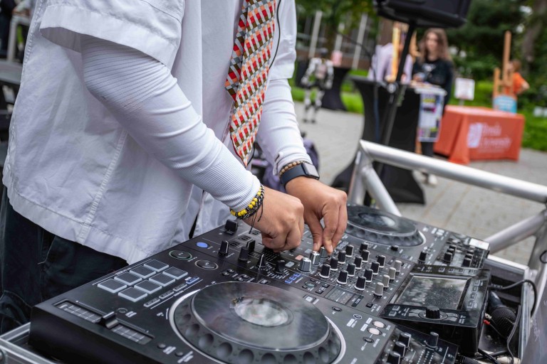 student djing