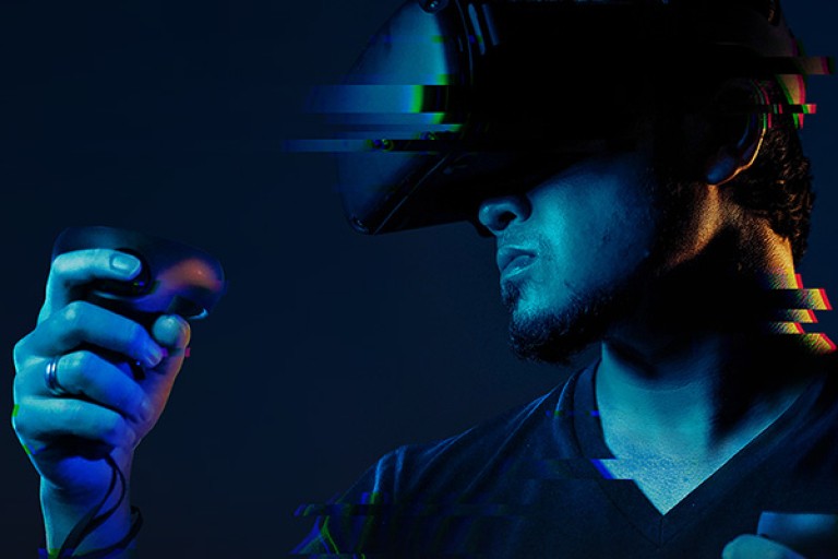 Iemand met een VR-bril