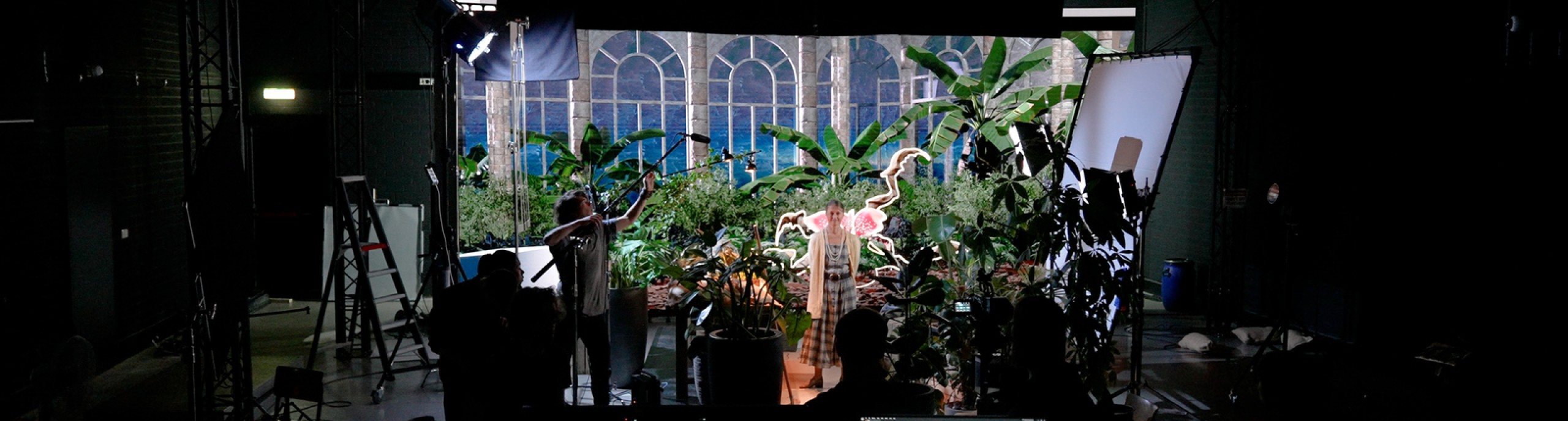 Een video wordt opgenomen op een filmset