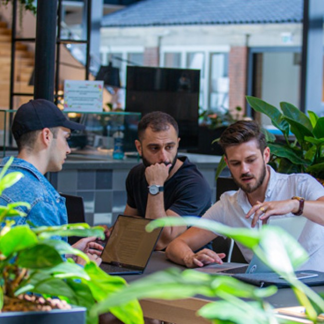 Applied Data Science and Artificial Intelligence students working together