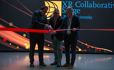 Opening XR Stage - Buas door College van Bestuur van BUas samen met partner ROE Visual