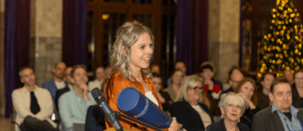 Yoy Bergs krijgt haar PhD promotie