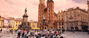 Toeristen op een plein